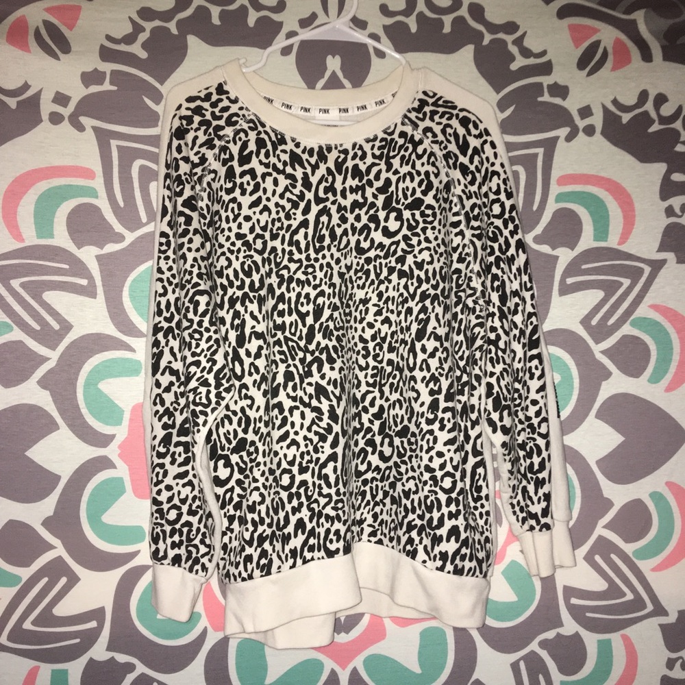 VS PINK BLING cheetah crew neck 💞